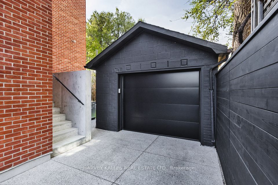 60 Follis Avenue