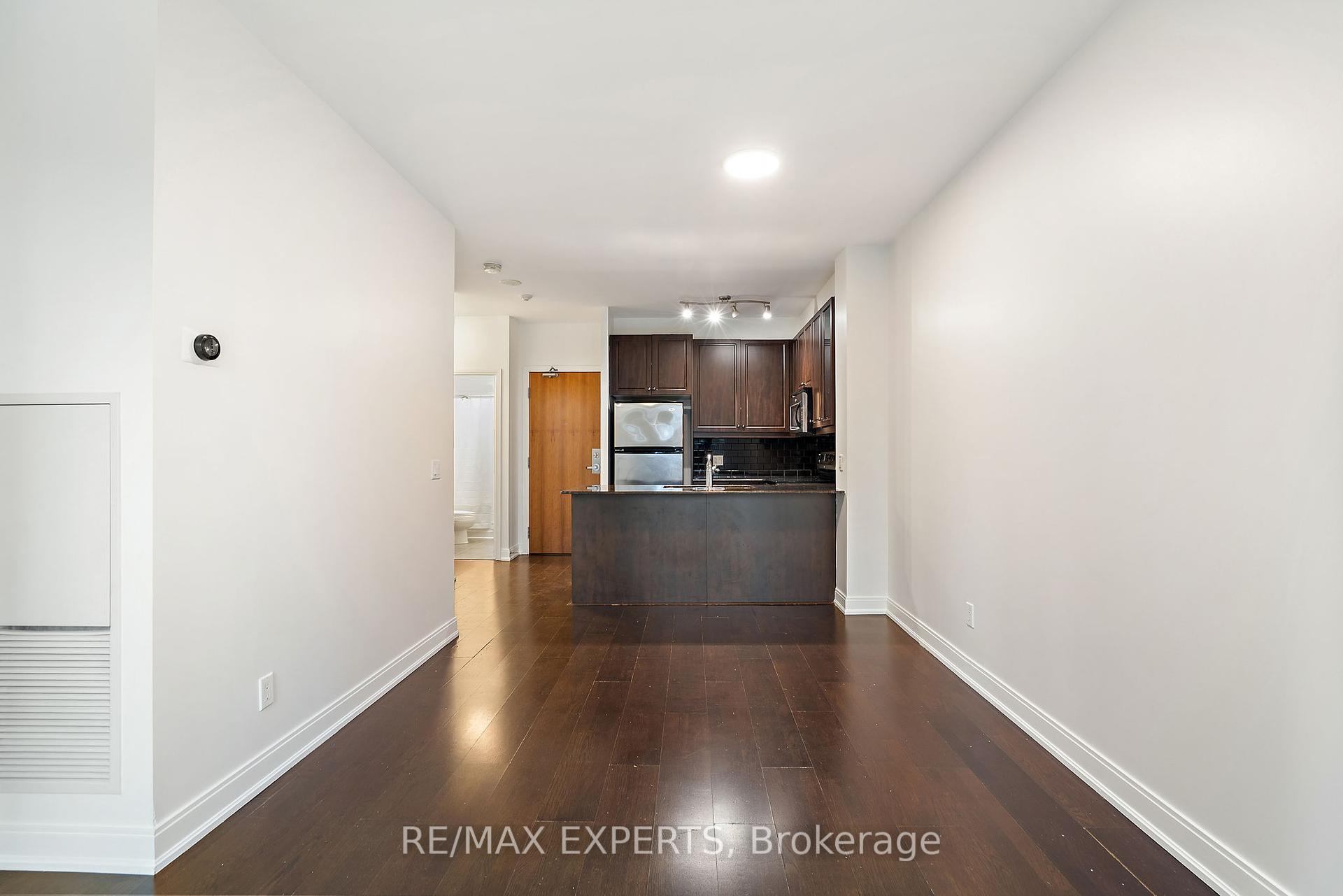 1 Bedroom Condo at 88 Broadway,  Toronto For sale