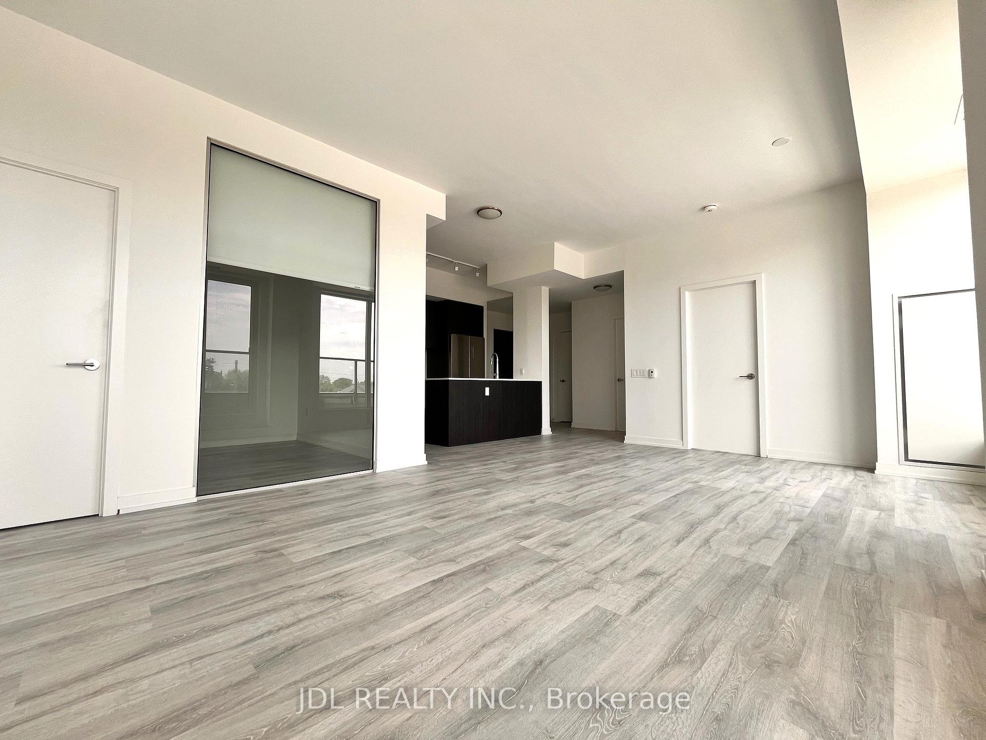 3 Bedrooms Condo at 7 Golden Lion, Toronto For sale