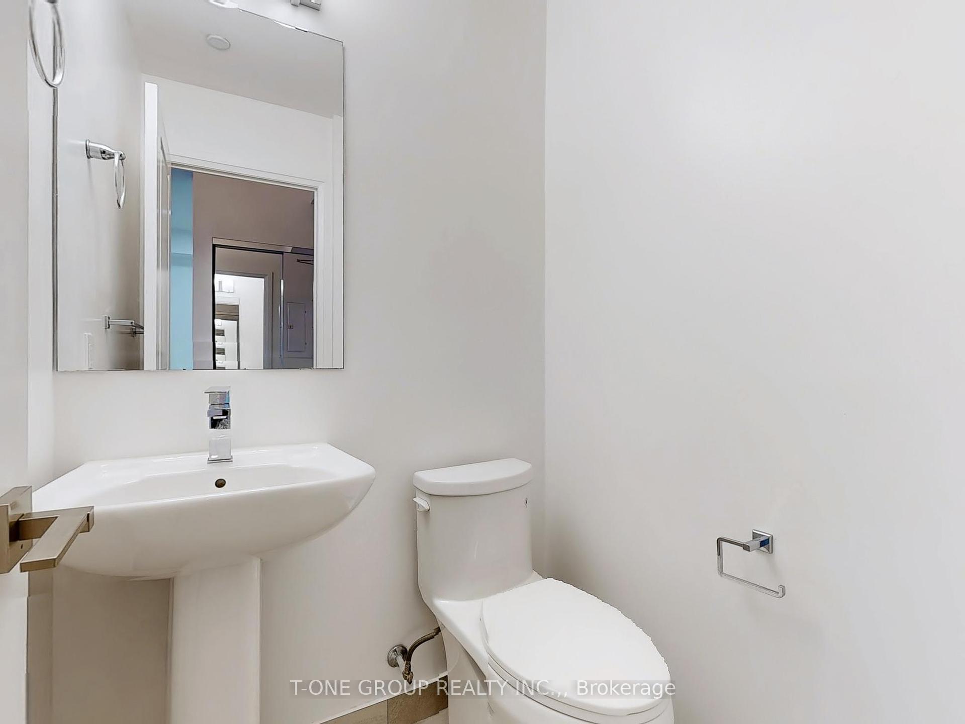 2 Bedrooms Condo at 591 Sheppard, Toronto For sale