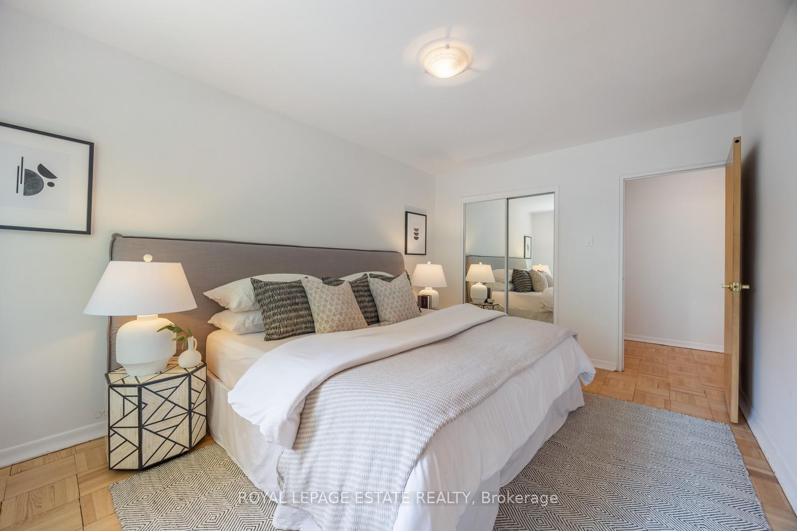 2 Bedrooms Co-op at 21 Benlamond, Toronto For sale
