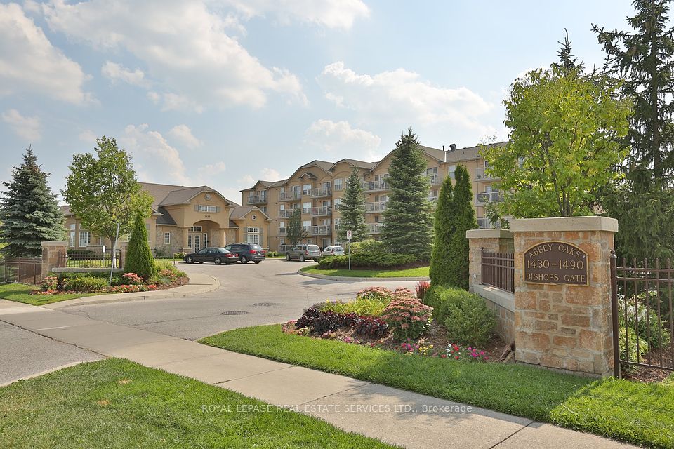 #402 - 1470 Bishops Gate, Oakville, ON L6M 4N2