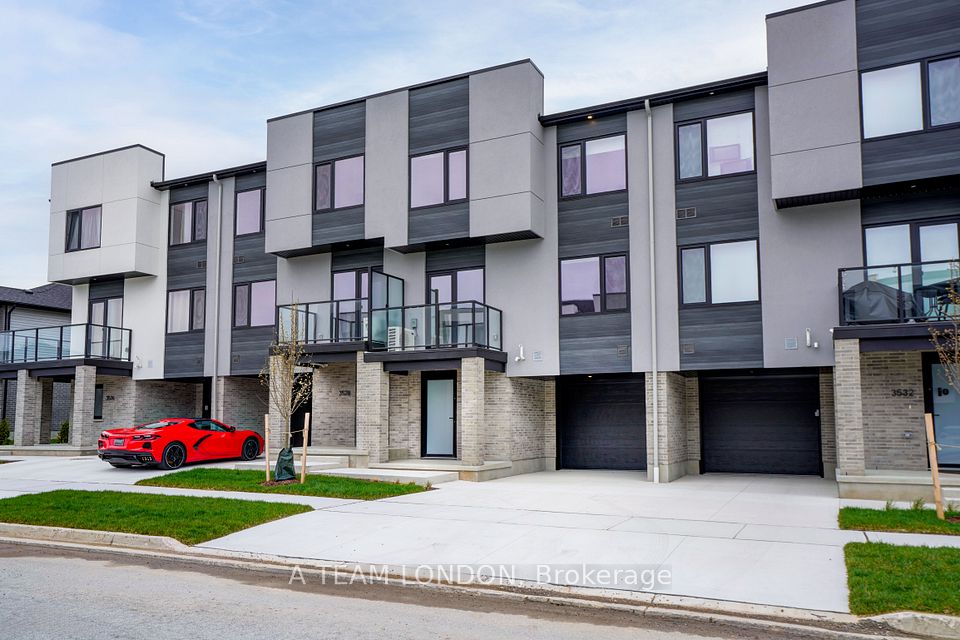 3530 EmilyCarr