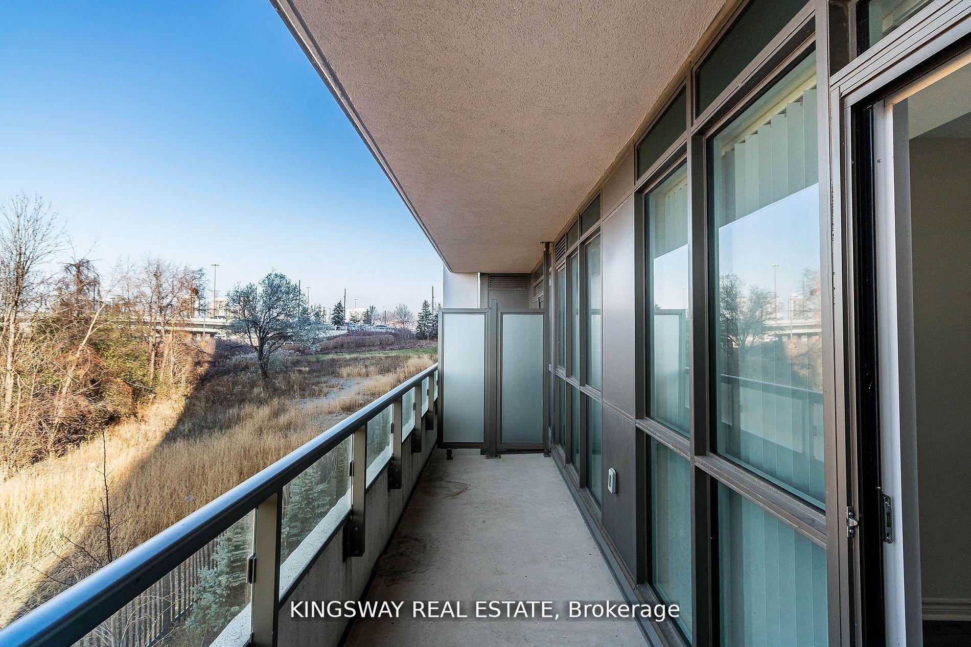 #217 – 349 RATHBURN Road, Mississauga, ON L5B 0G9