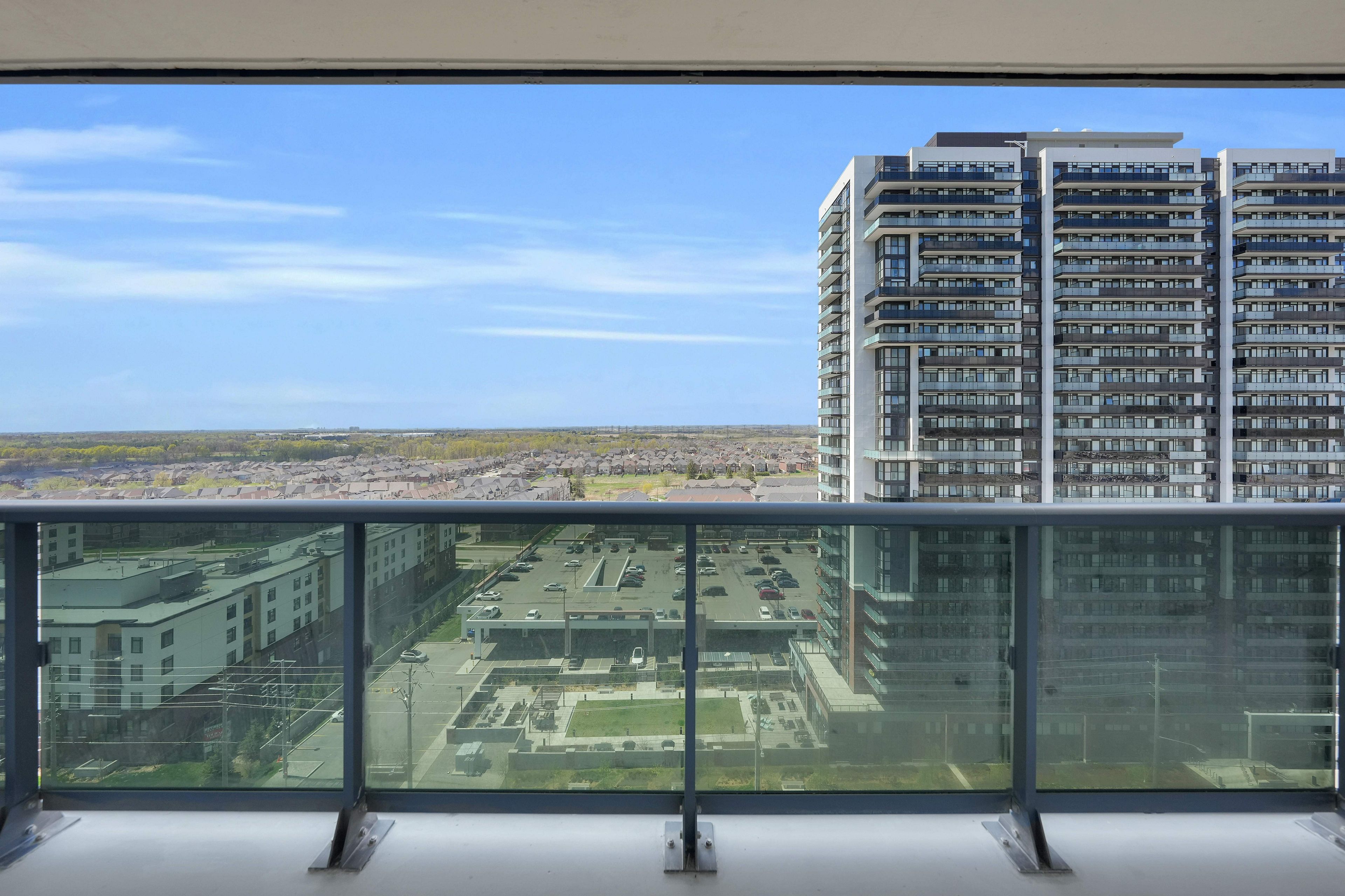 2545 Simcoe Street N 1511