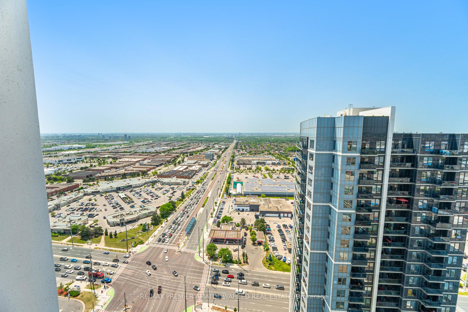 2 Bedrooms Condo at 3600 Highway 7, Vaughan For sale