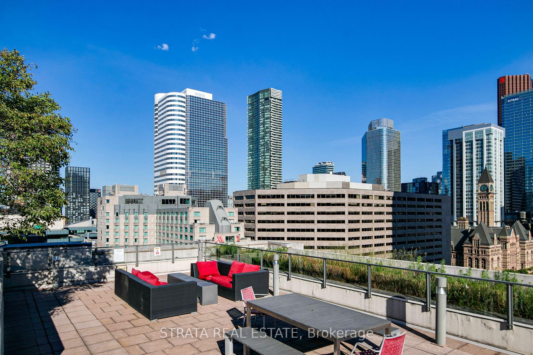 1 Bedroom Condo at 111 Elizabeth, Toronto For sale