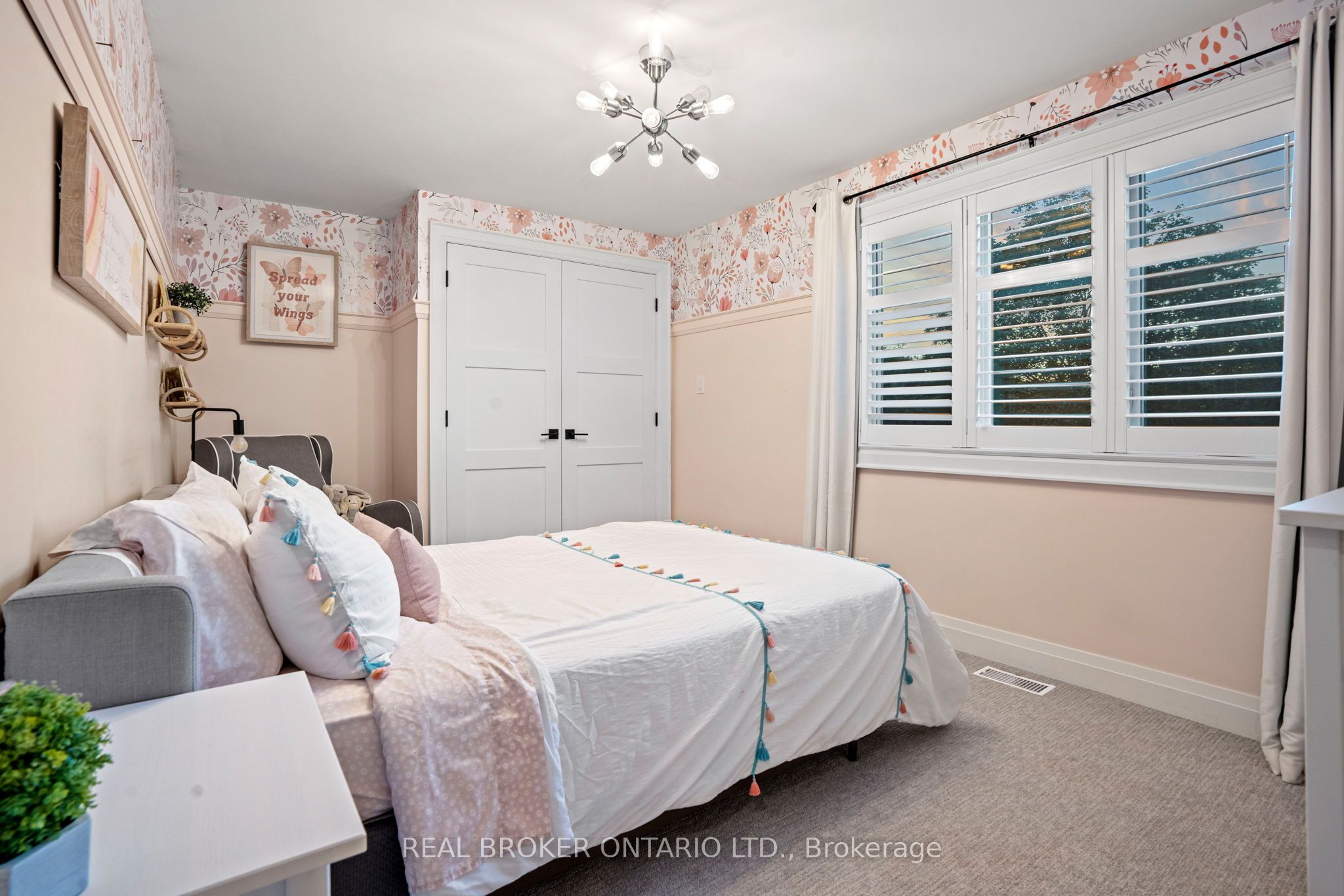 3 Oak Ridge Court
