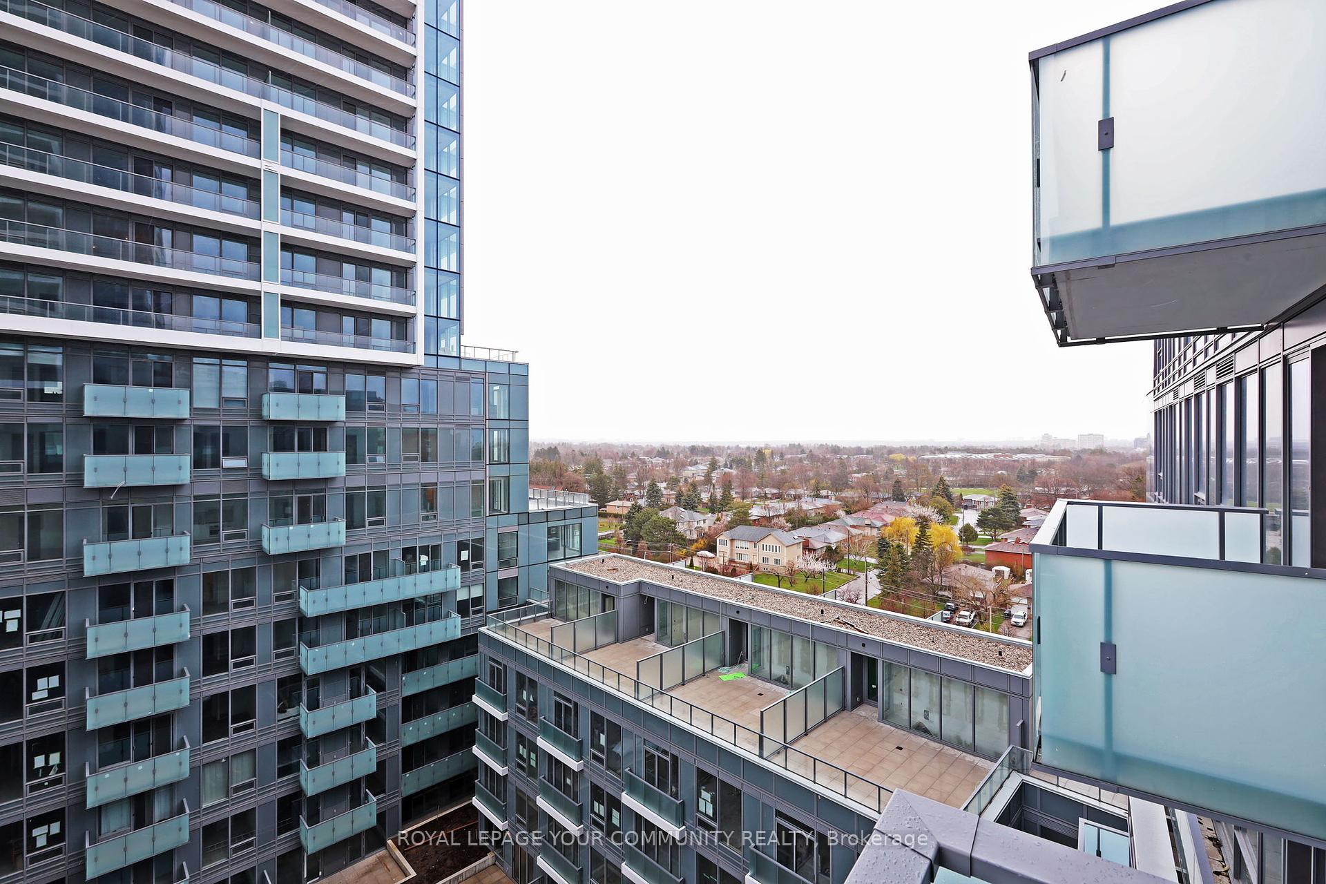 2 Bedrooms Condo at 8 Olympic Garden, Toronto For sale