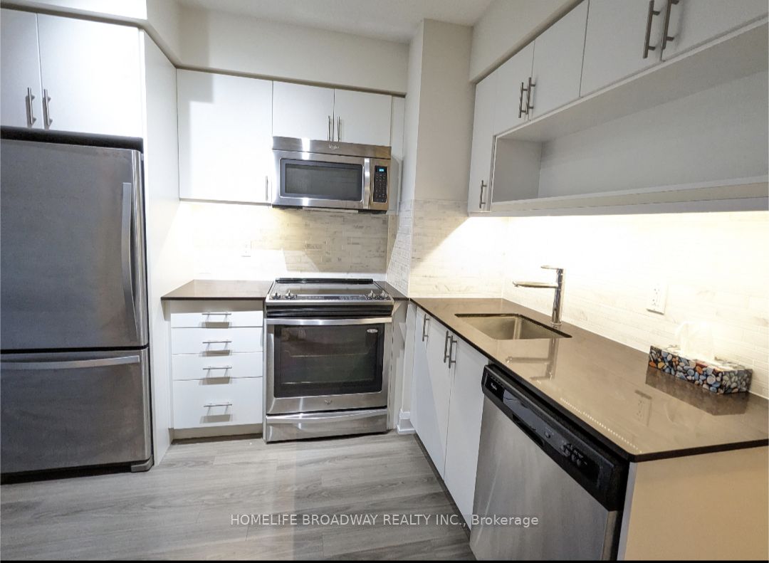 18 Graydon Hall Drive, #506