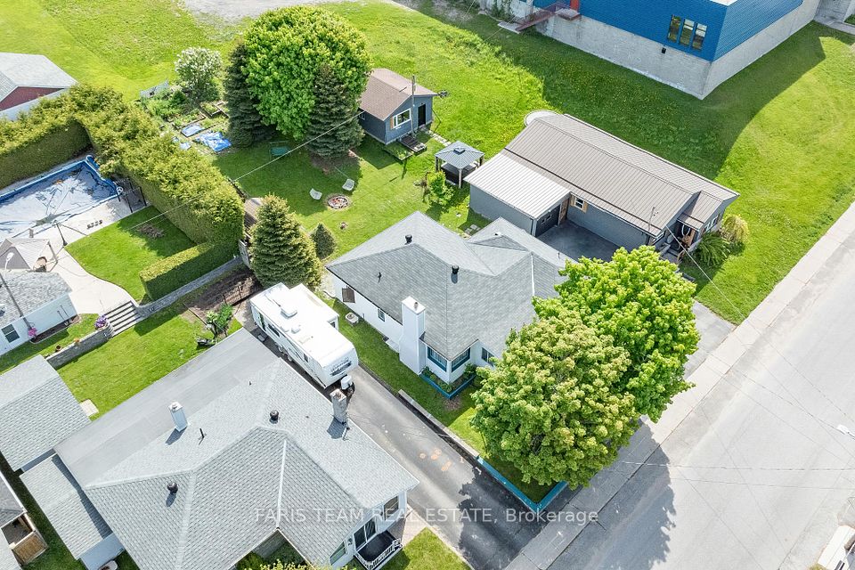 undefined ; MLS ID: S12181784