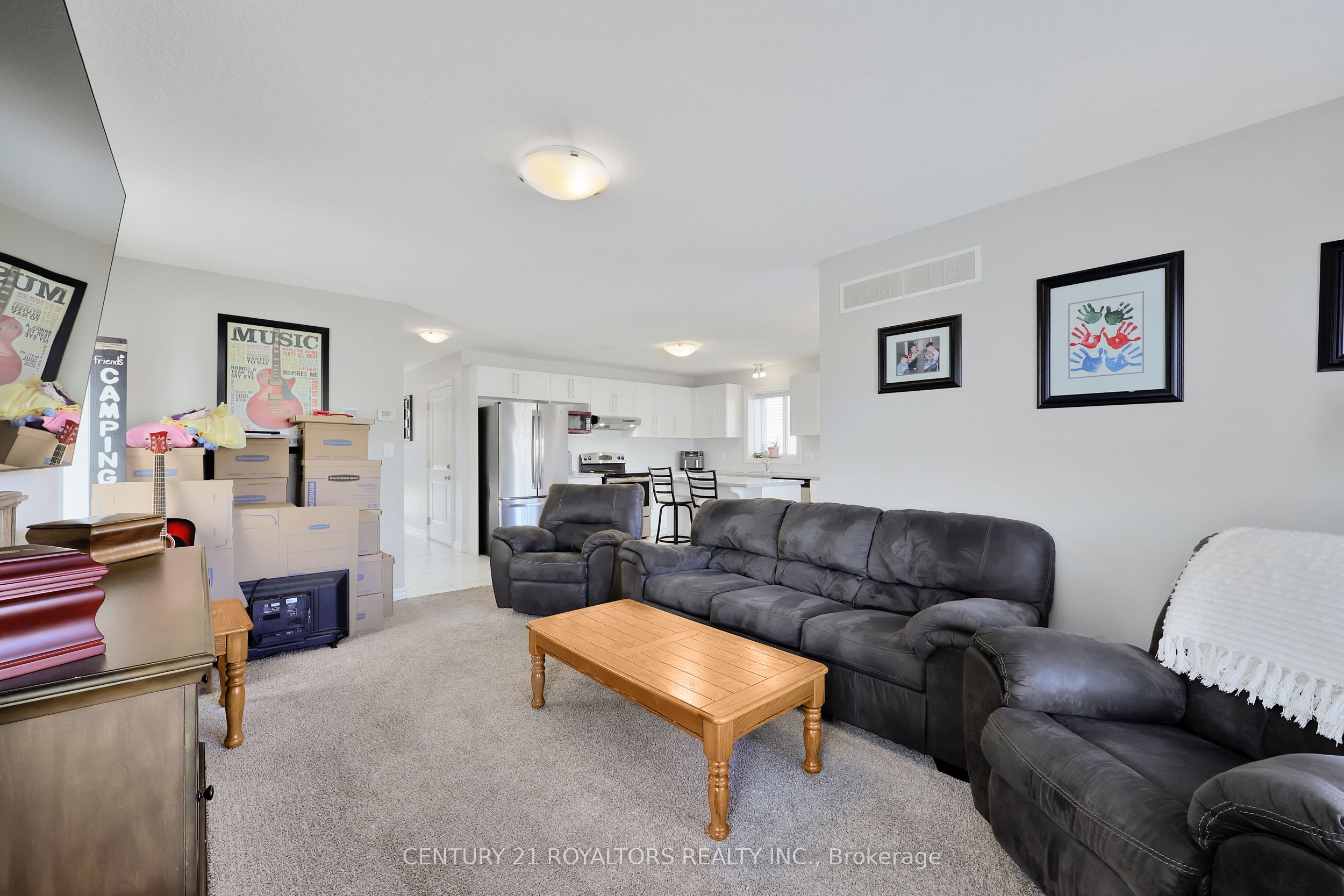 14 Chamberlain Avenue