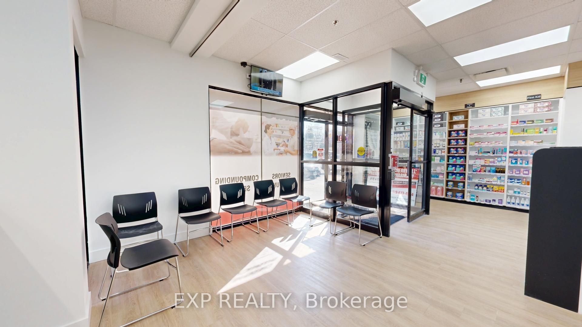 101 CHERRYHILL Boulevard, #114