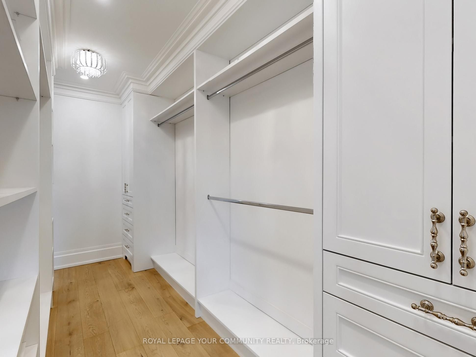 1257 Lakeshore Road W