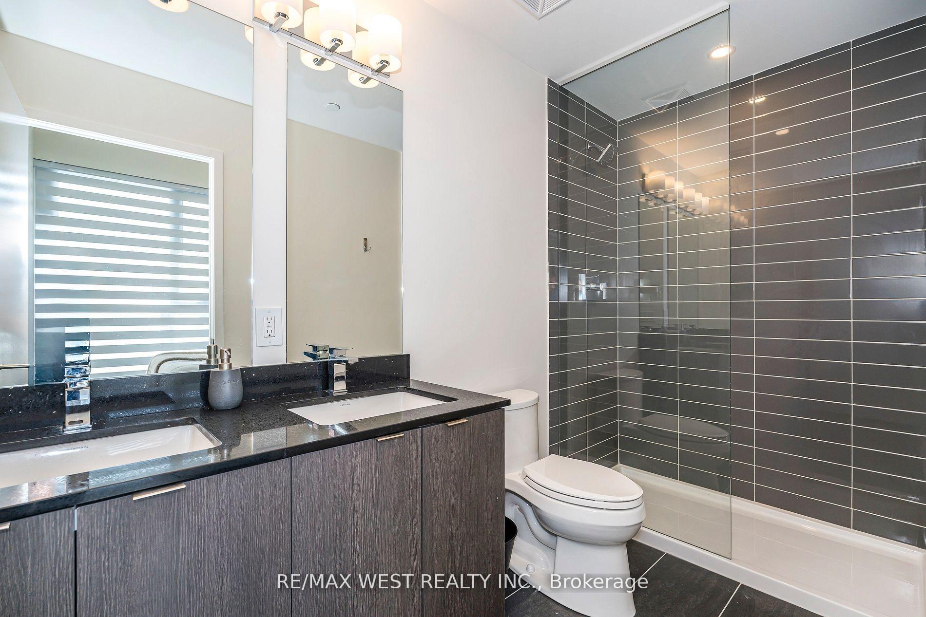 2 Bedrooms Condo at 859 The Queensway, Toronto For sale