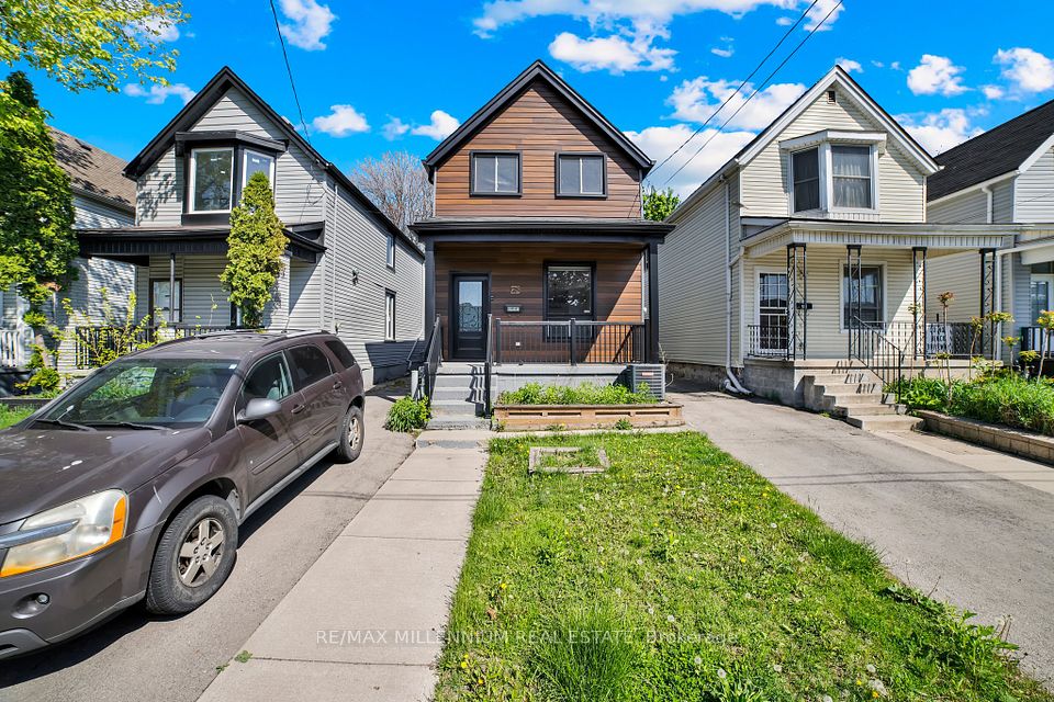 28 Albemarle Street, Hamilton, ON L8L 7G4