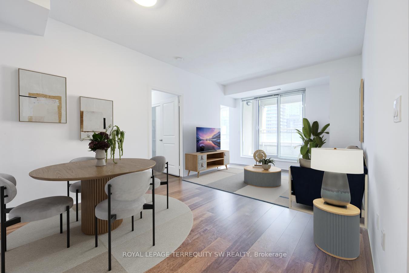 3 Bedrooms Condo at 628 Fleet, Toronto For sale