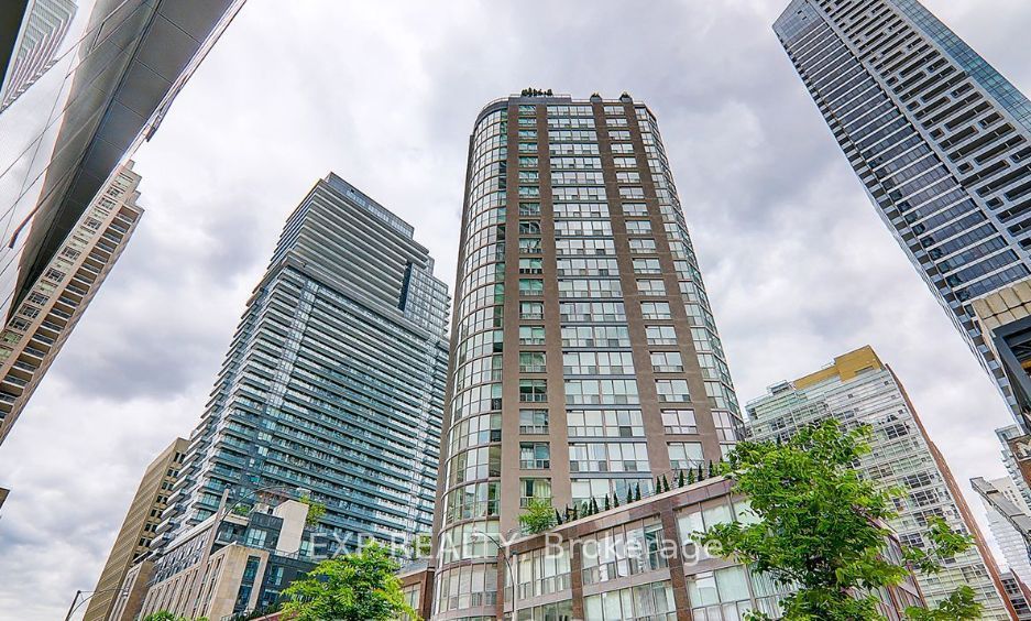 24 Wellesley Street Unit# 2508 Toronto C01 Ontario M4Y 2X6