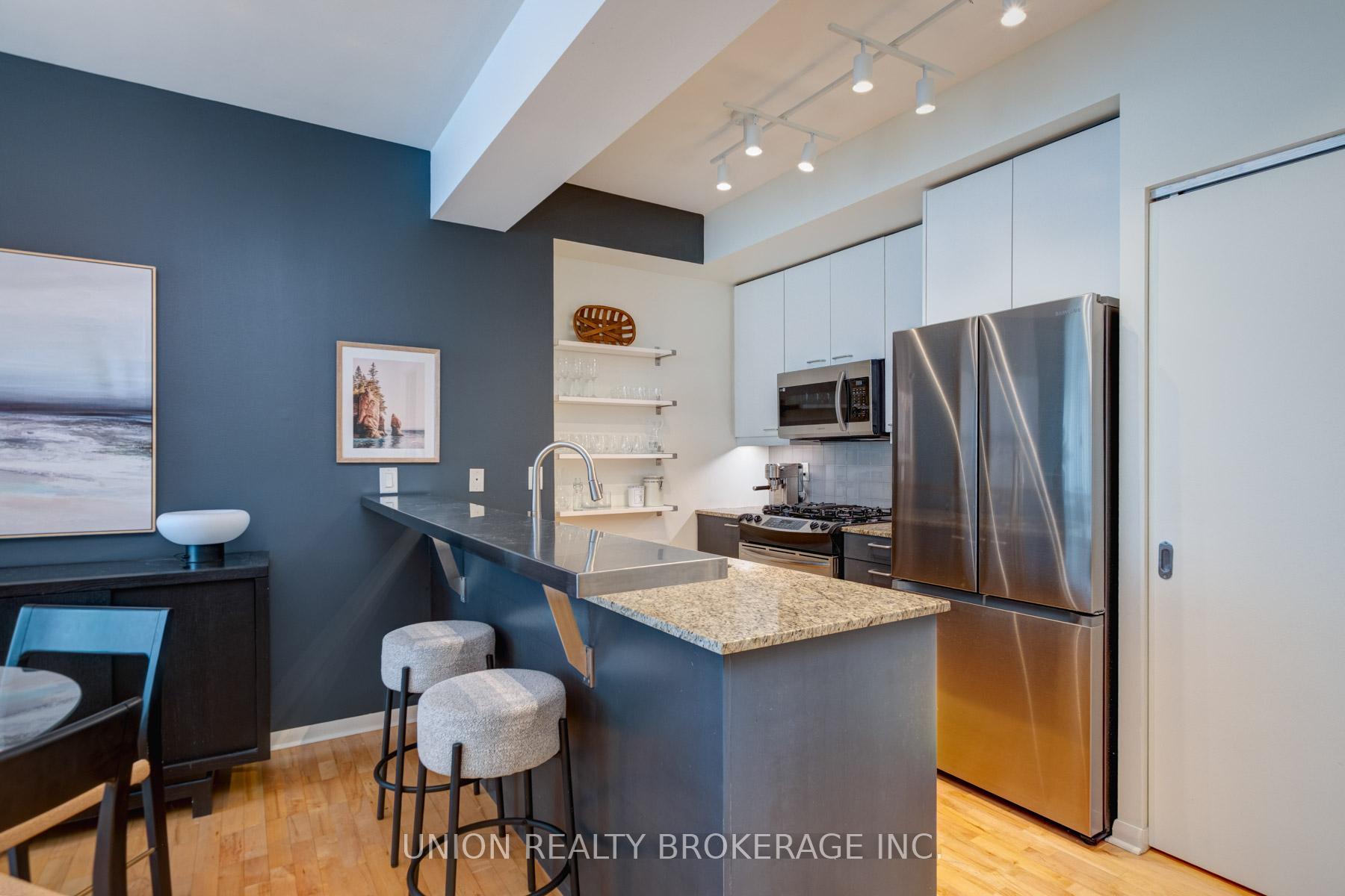 2 Bedrooms Condo at 333 Adelaide, Toronto For sale