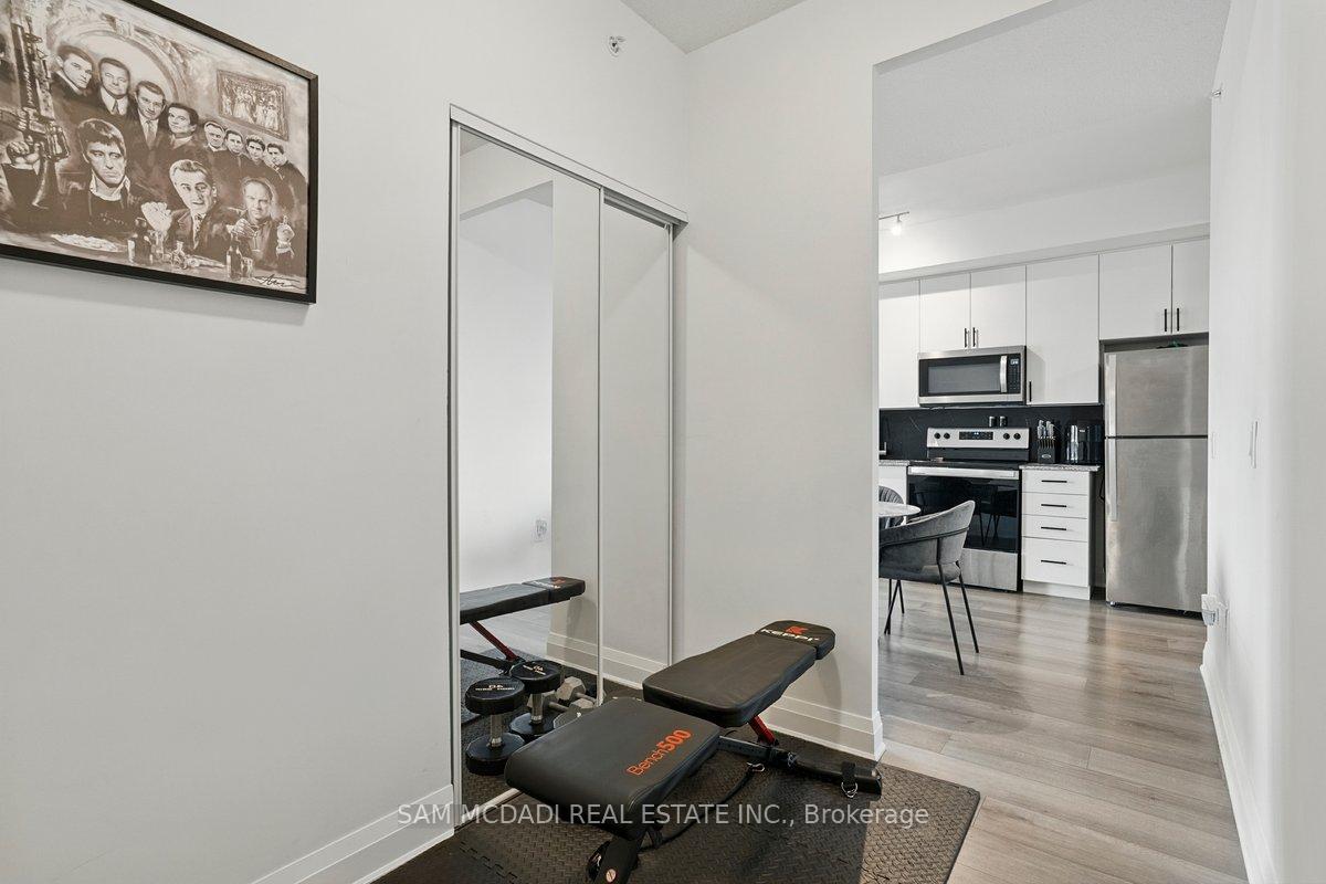 2 Bedrooms Condo at 3220 Sheppard, Toronto For sale