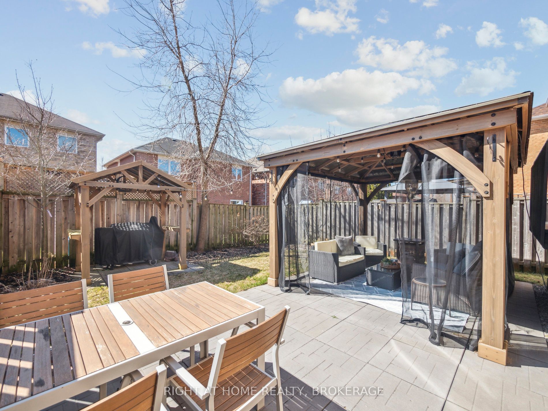 270 Penndutch Circle