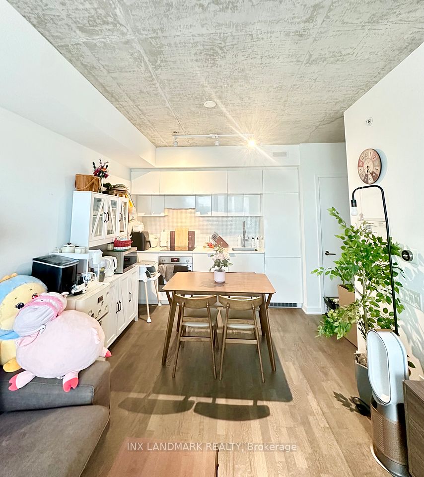 185 Roehampton