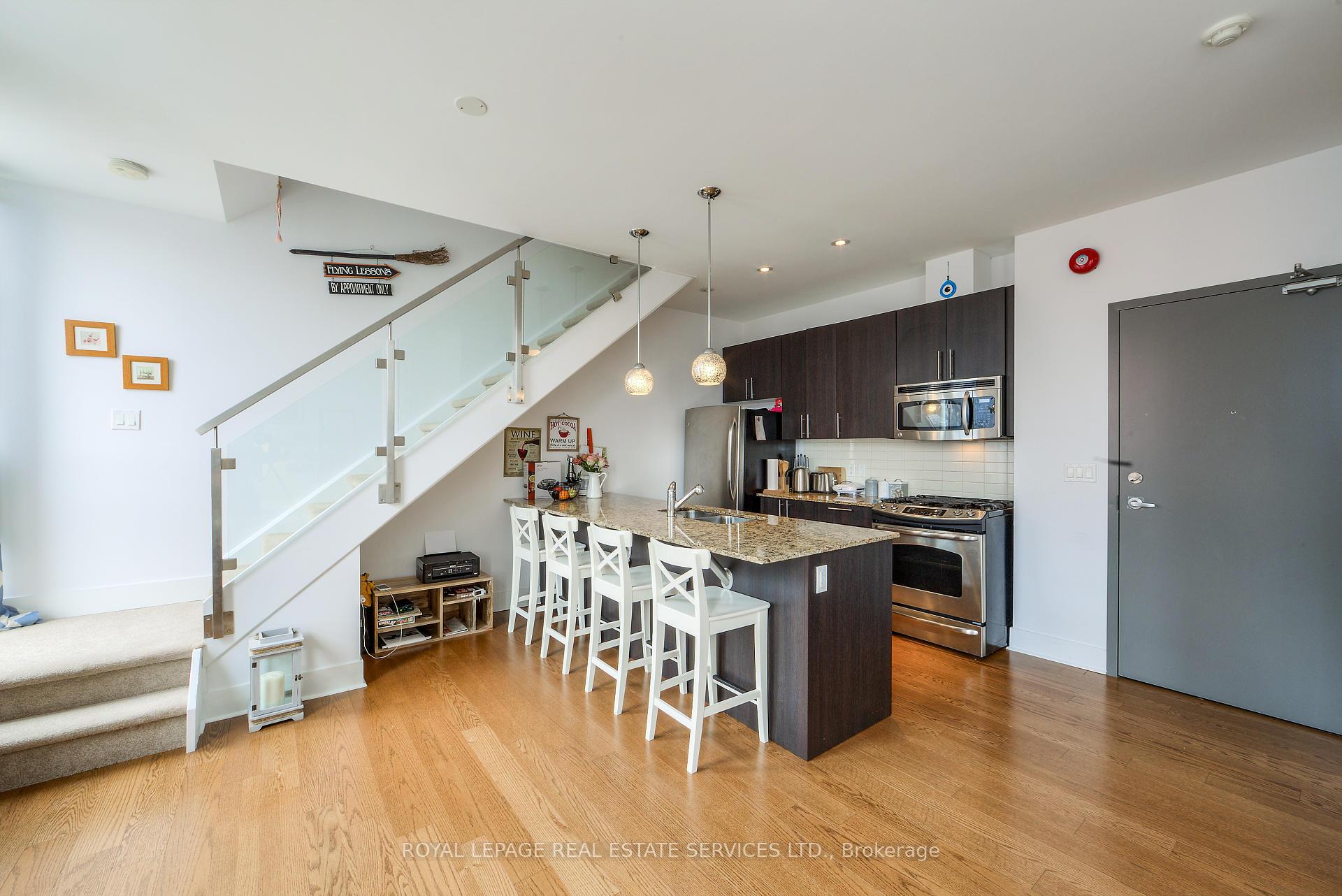 2 Bedrooms Condo at 323 Kingston, Toronto For sale