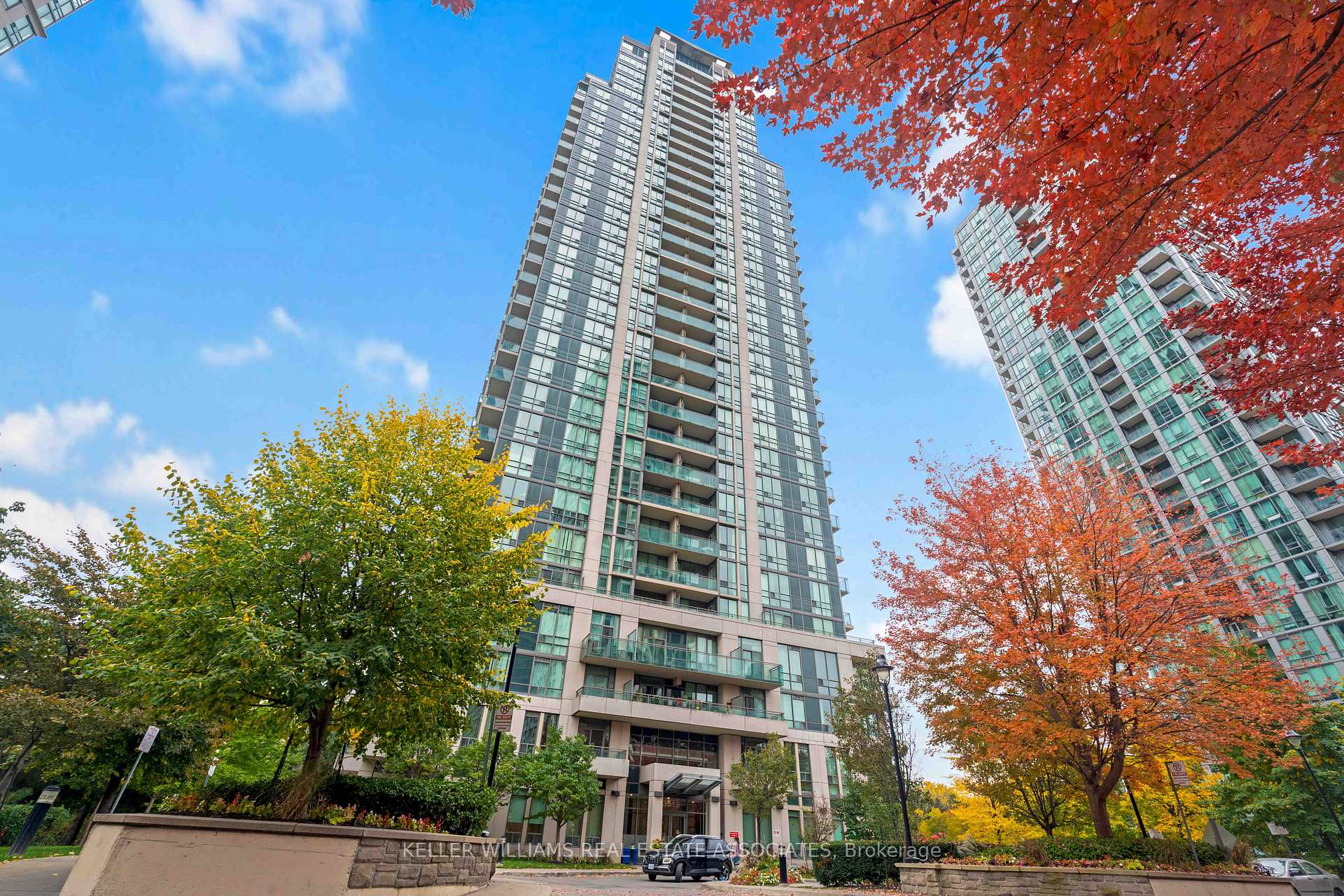 2 Bedrooms Condo at 3515 Kariya, Mississauga For sale