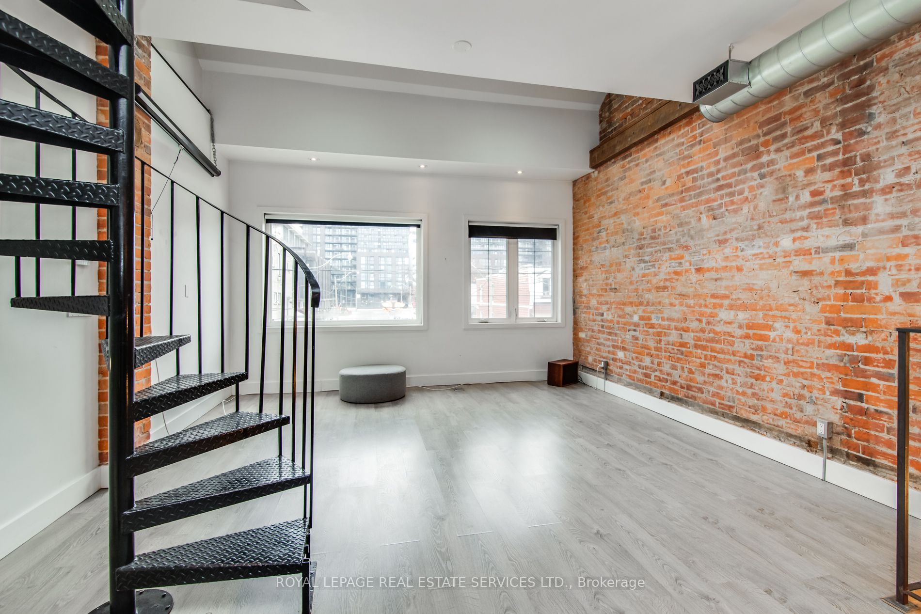 53 Gladstone Avenue, #2