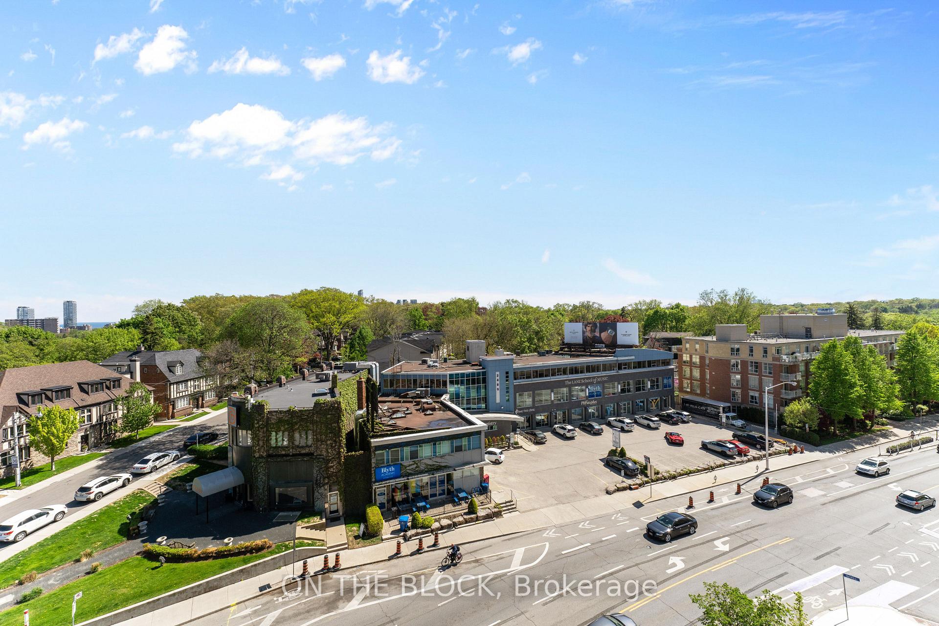 2 Bedrooms Condo at 1 Old Mill, Toronto For sale