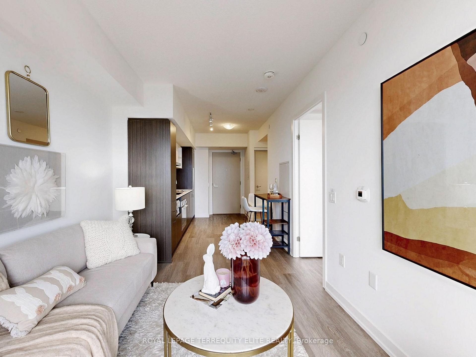 1 Bedroom Condo at 55 Cooper, Toronto For sale