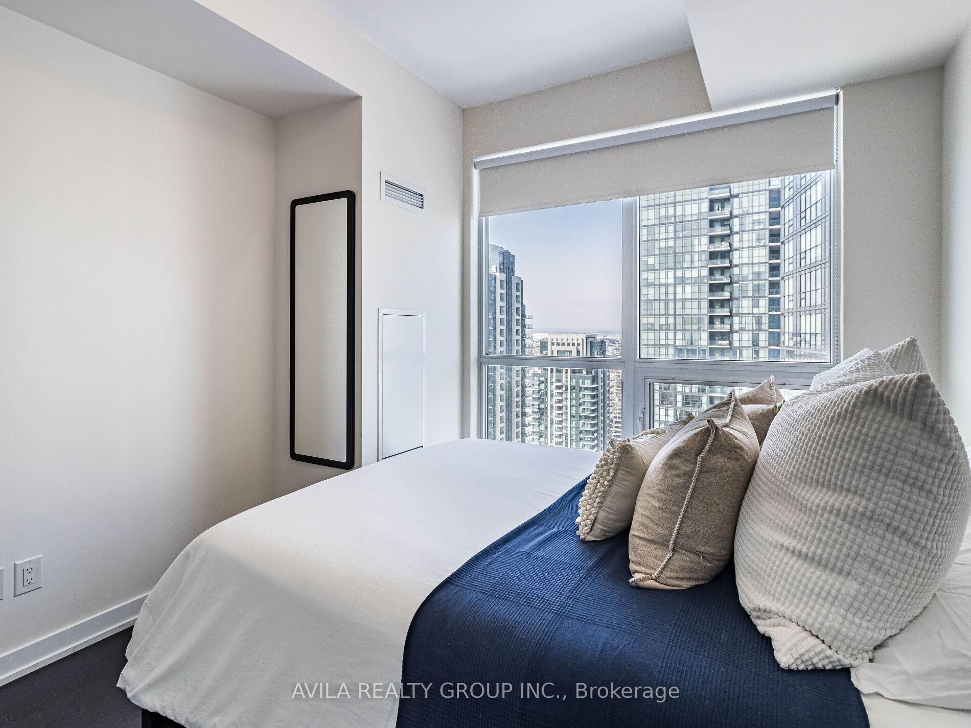 1 Bedroom Condo at 4011 Brickstone, Mississauga For sale