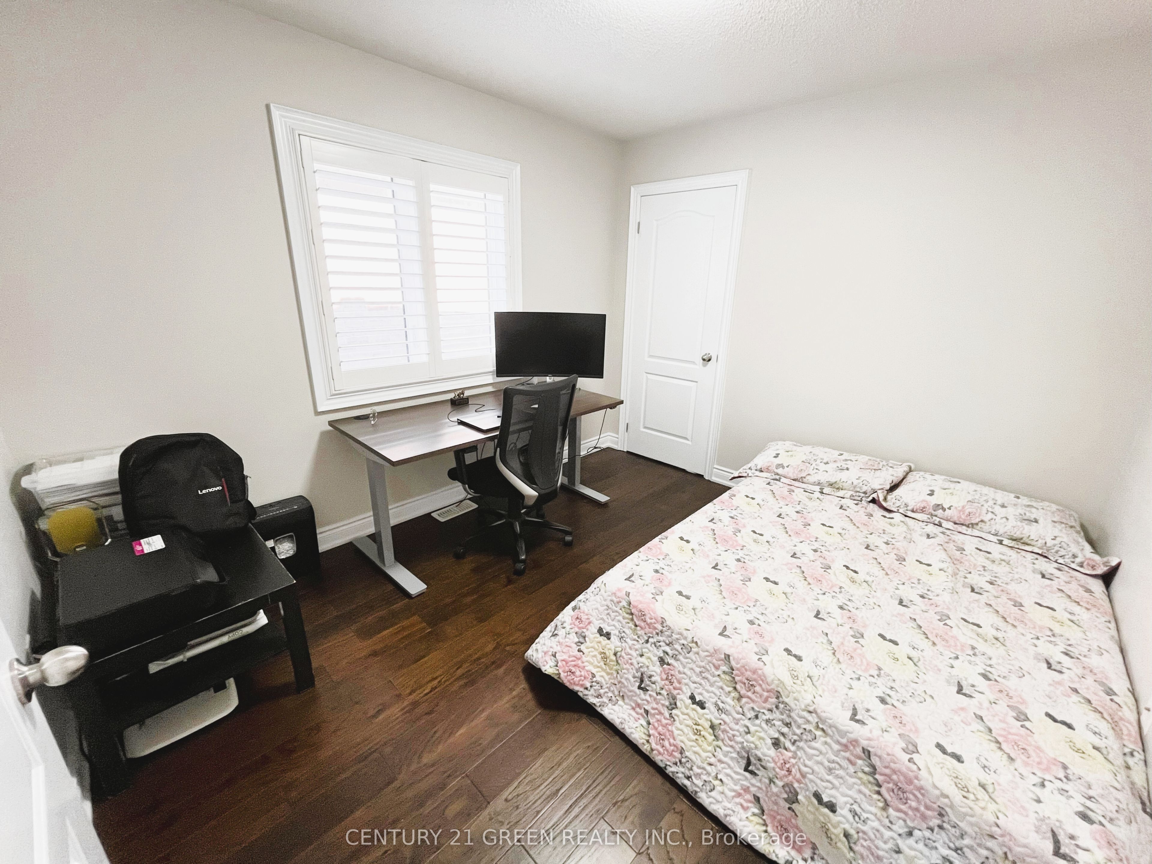 199 Windfields Farm Drive W