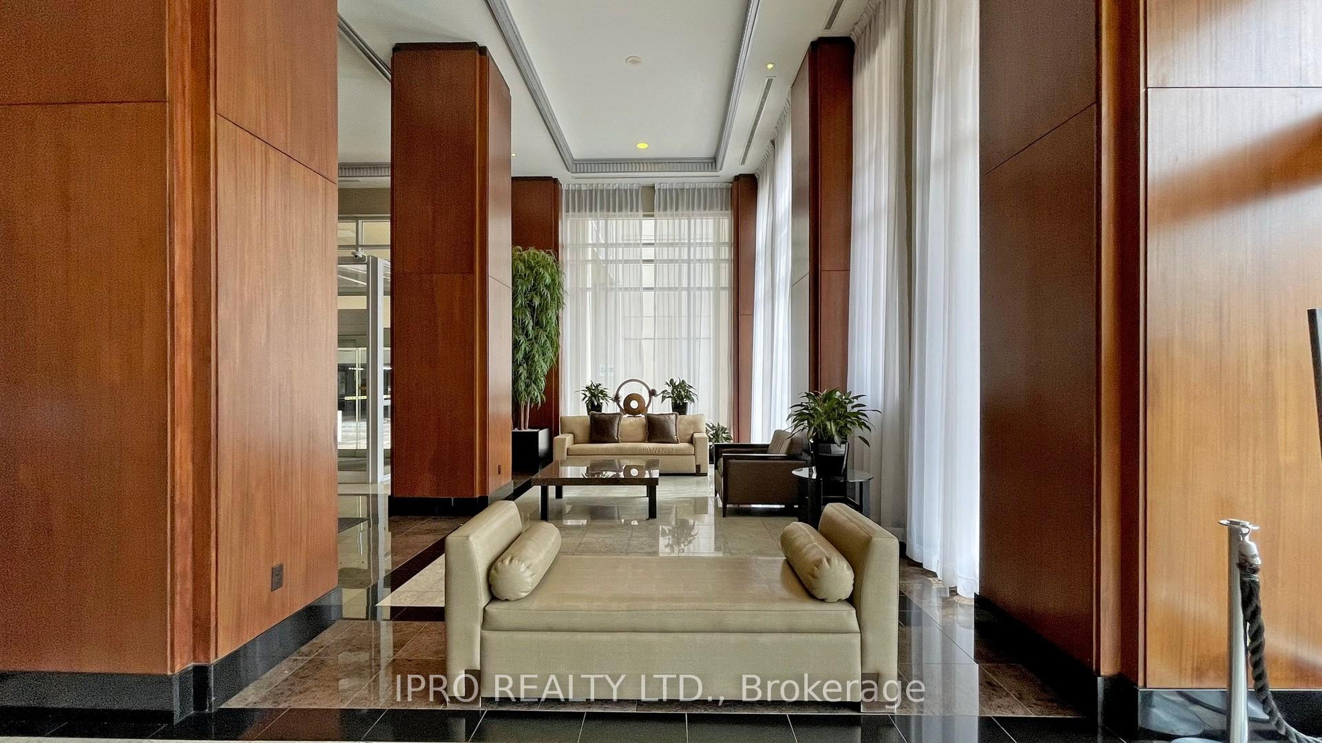 2 Bedrooms Condo at 628 Fleet, Toronto For sale