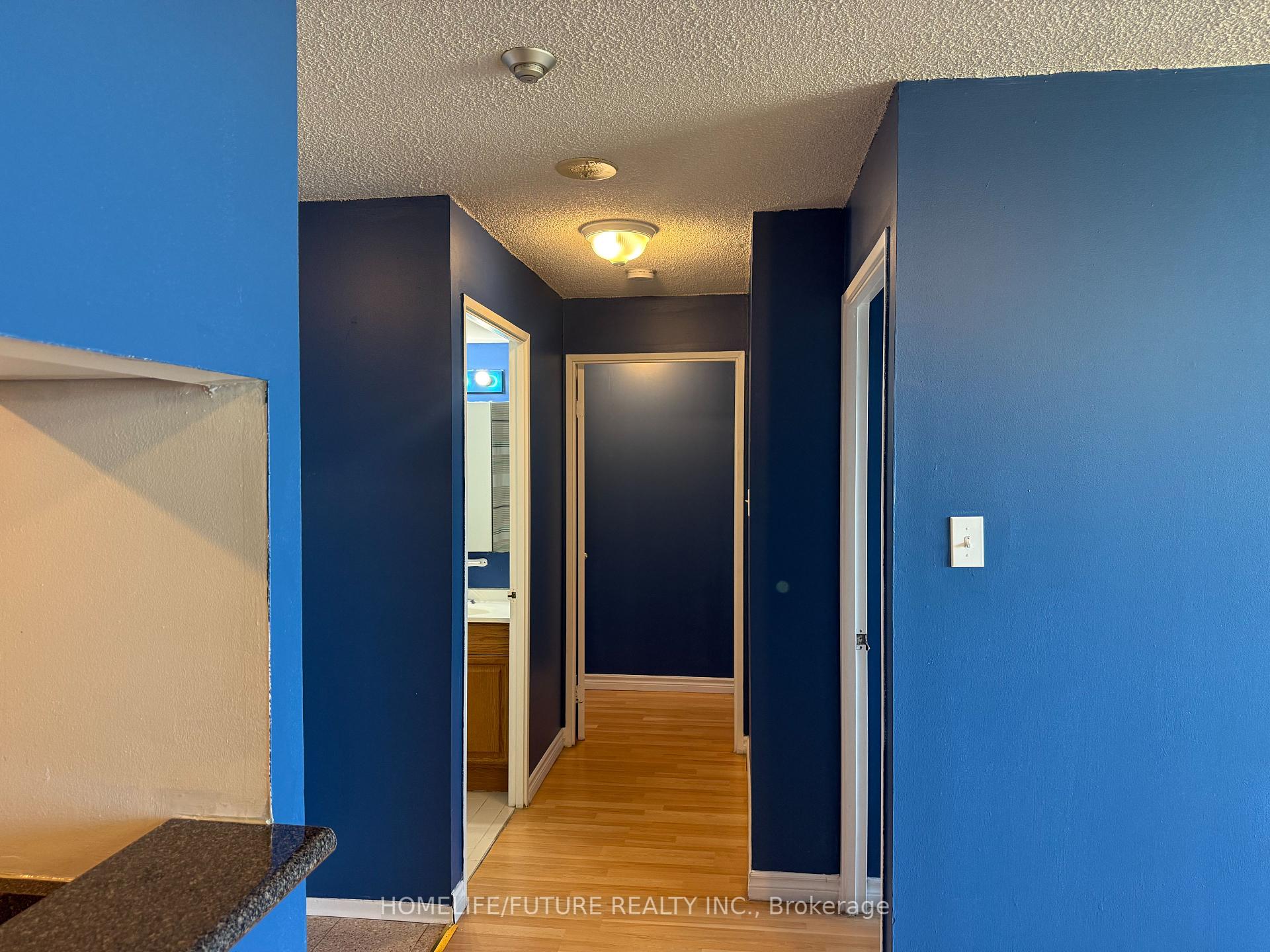 2 Bedrooms Condo at 3050 Ellesmere, Toronto For sale