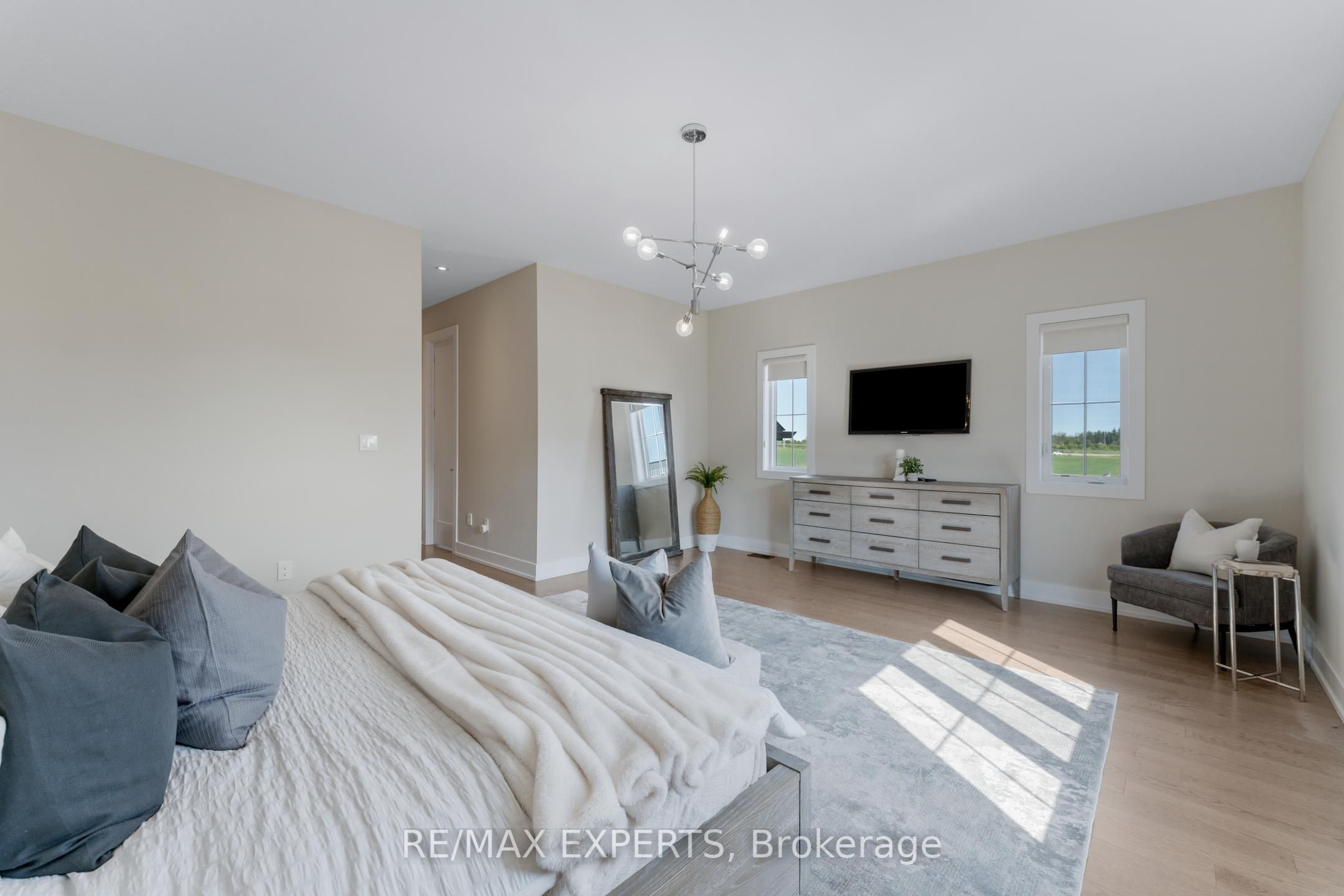 52 Doris Pawley Crescent