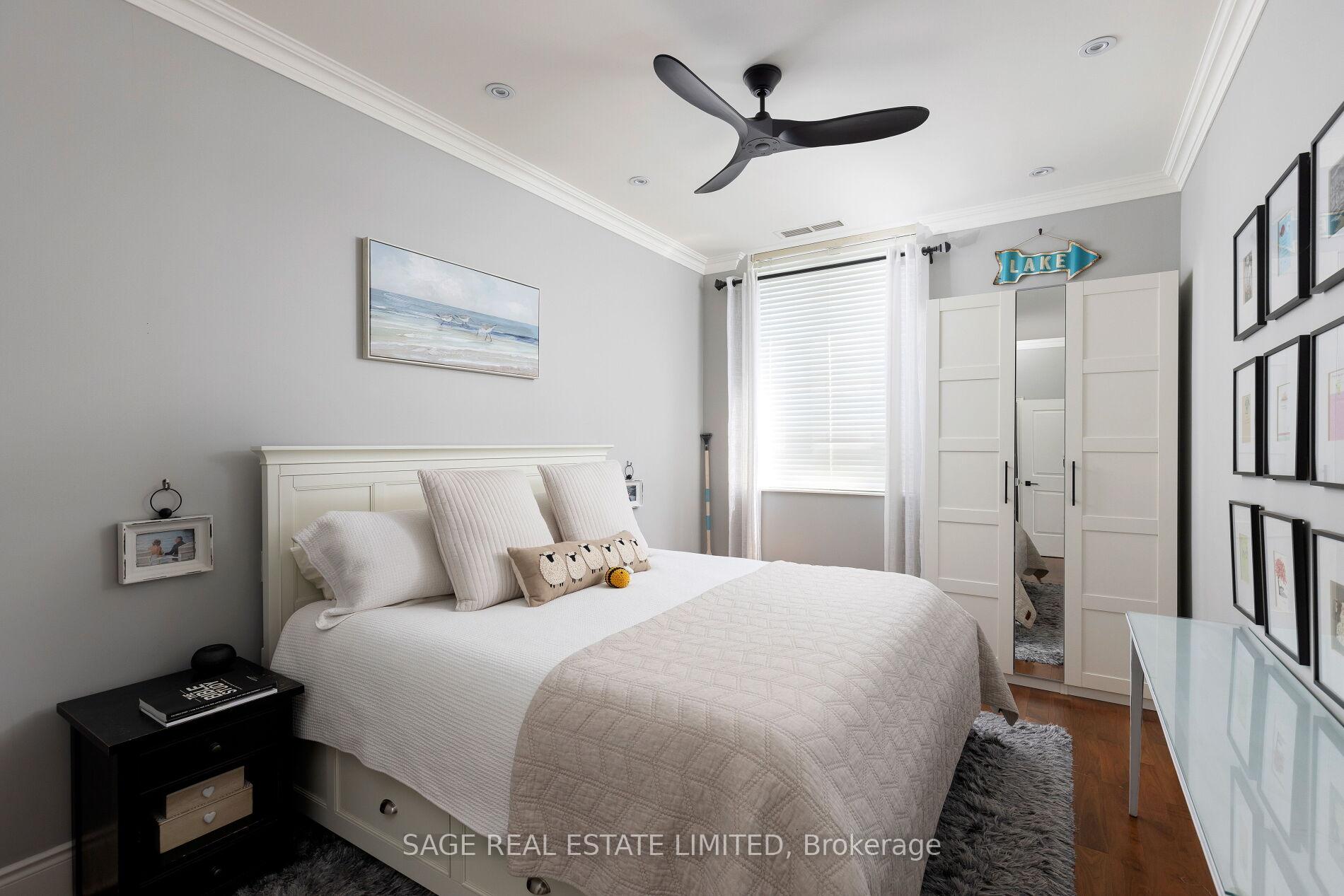 2 Bedrooms Condo at 25 Earlington, Toronto For sale