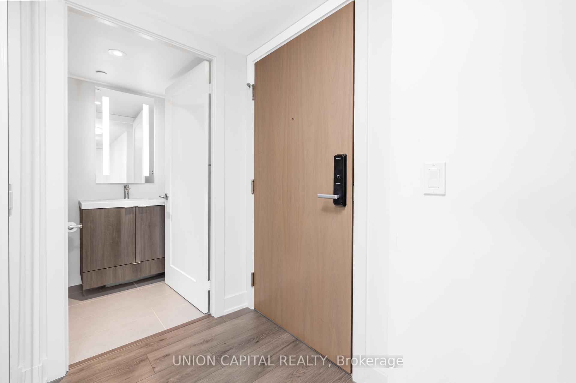 1 Bedroom Condo at 585 Bloor, Toronto For sale