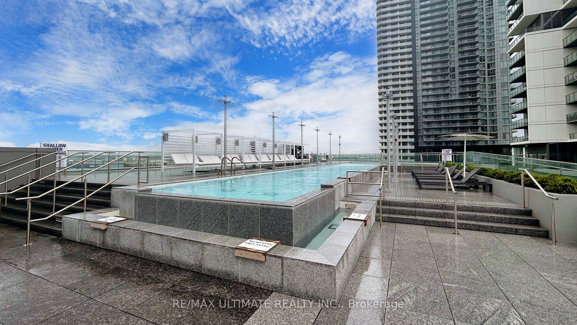 1000 Portage Parkway, #3701