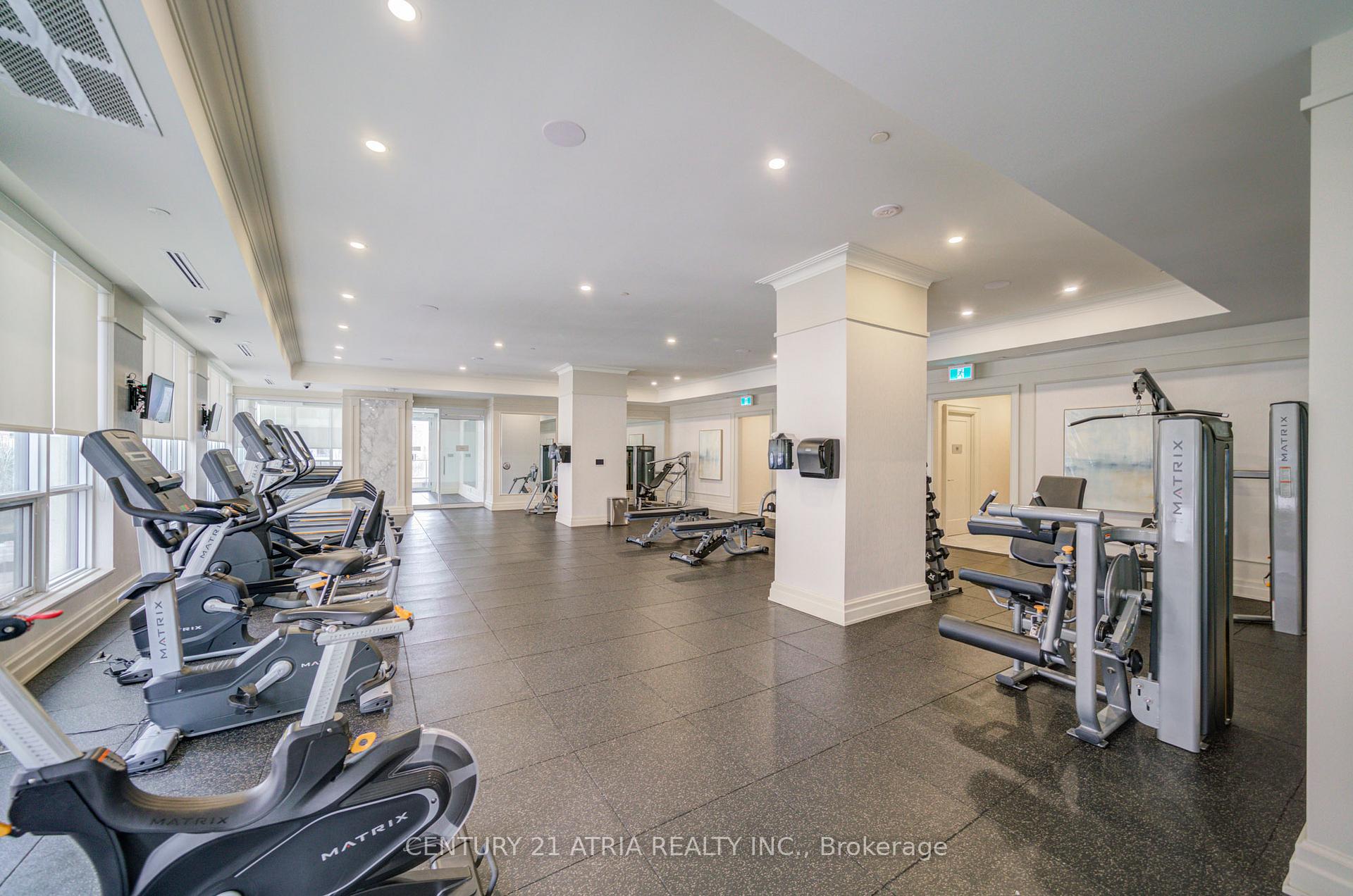 2 Bedrooms Condo at 36 Elm,  Mississauga For sale