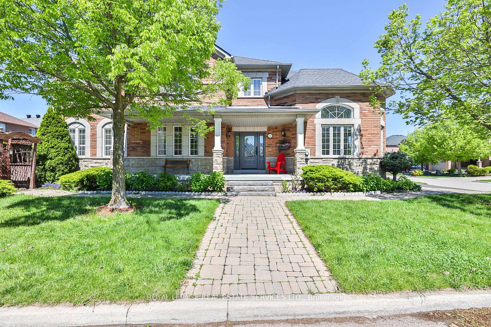 1423 Liverpool Street, Oakville, ON L6M 4N7