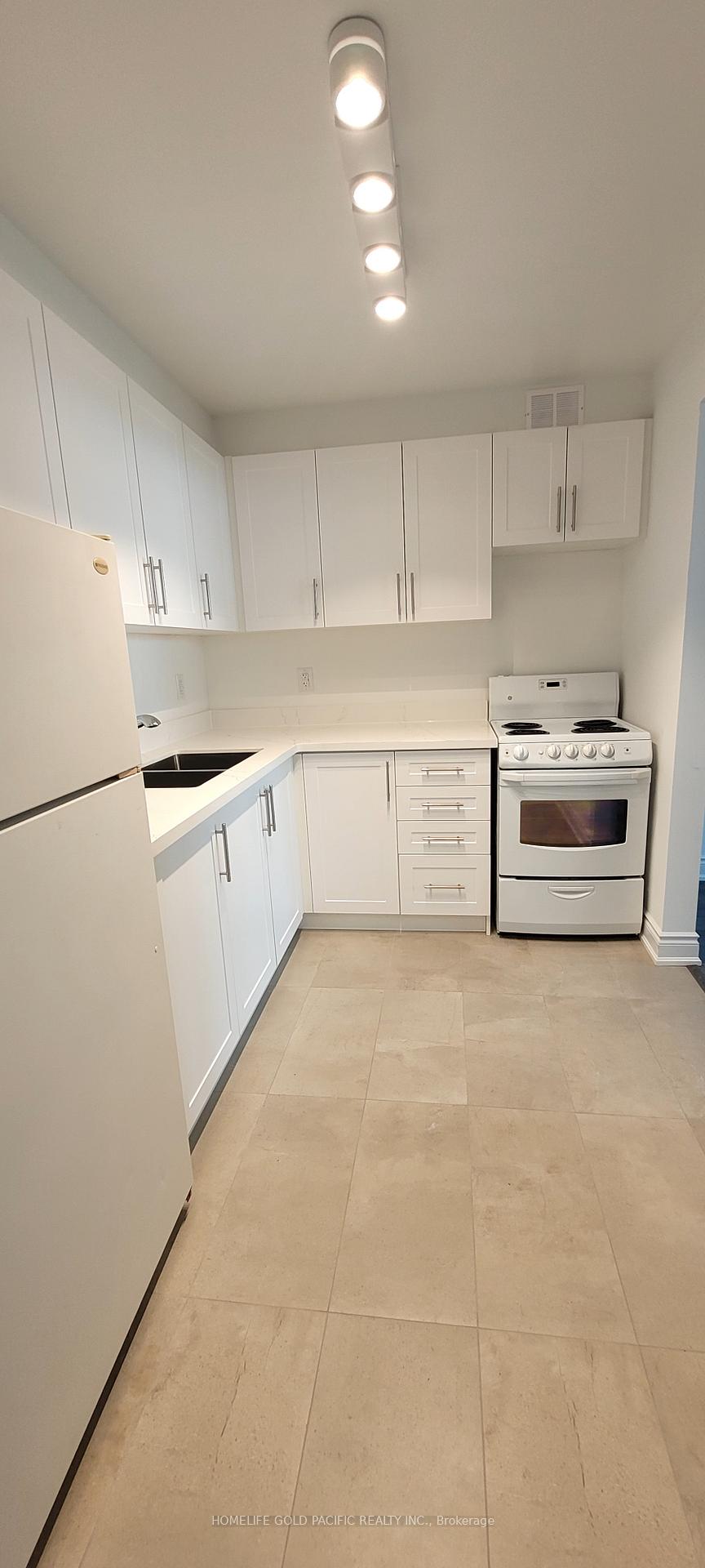 1 Bedroom Co-op at 5949 Yonge, Toronto For sale