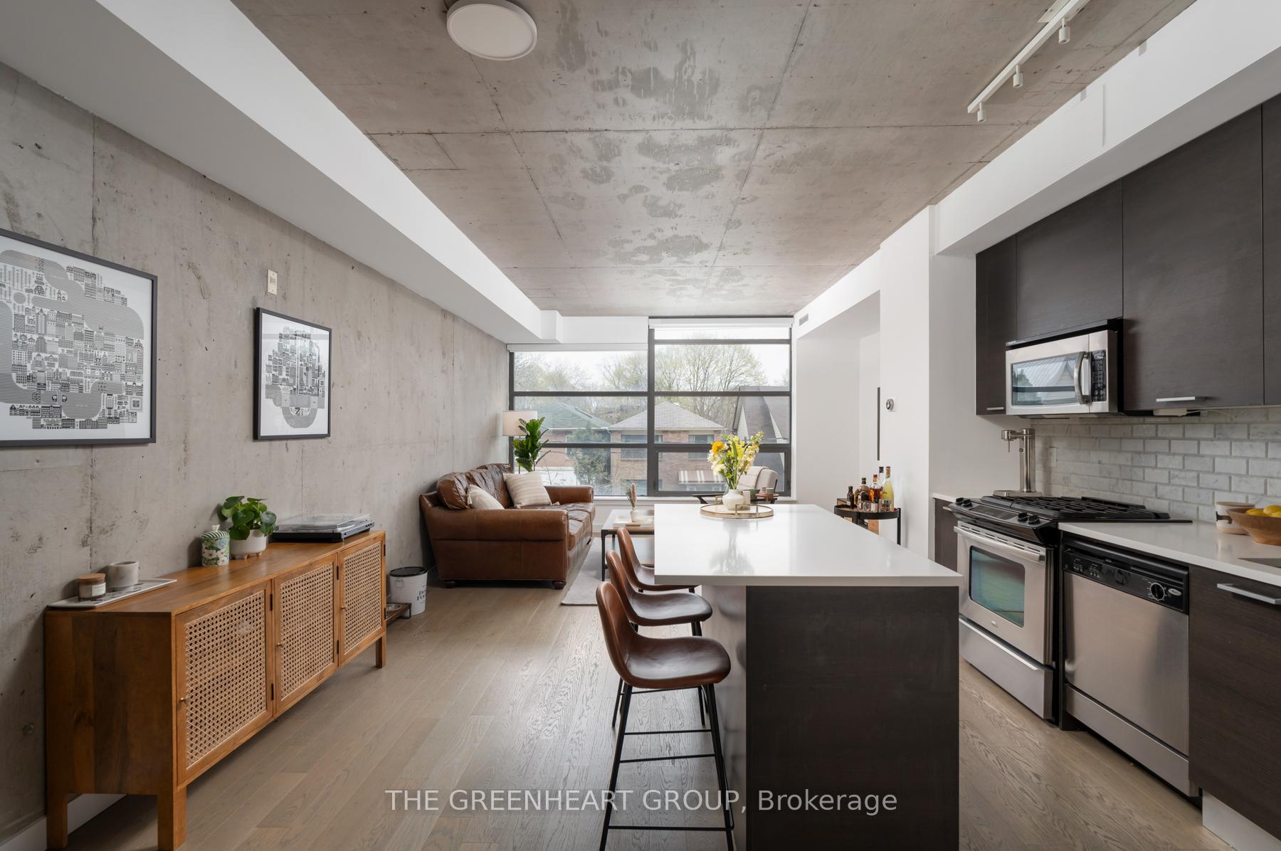 2 Bedrooms Condo at 90 Broadview,  Toronto For sale
