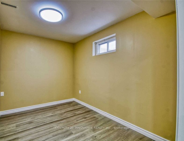359 Rathburn Road, #Basement