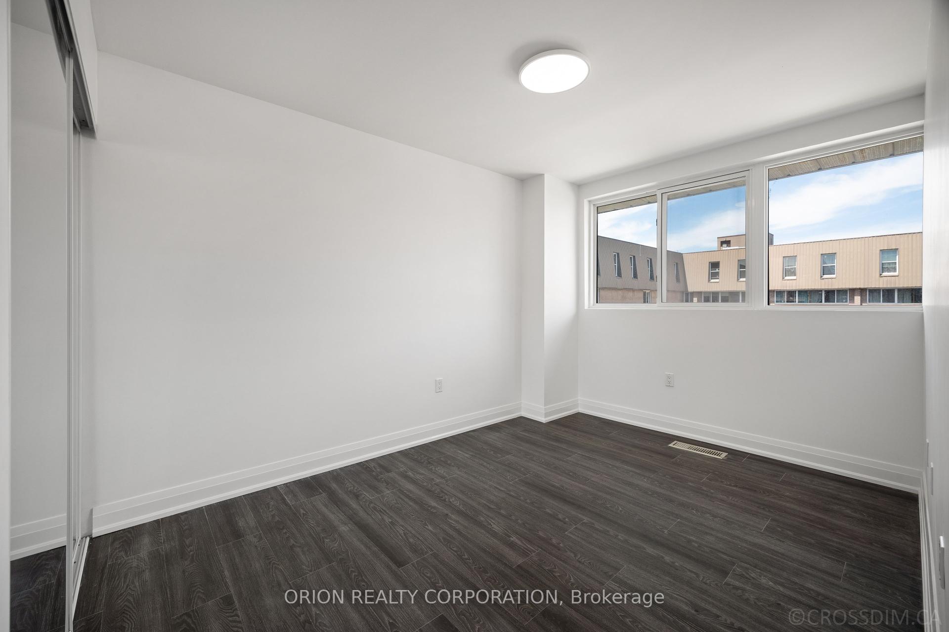 4 Bedrooms Condo at 165 Cherokee, Toronto For sale