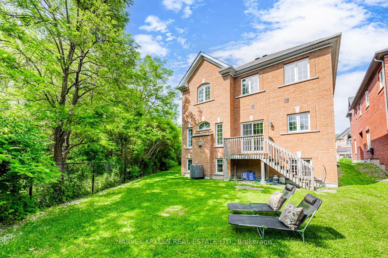 27 Rock Elm Court