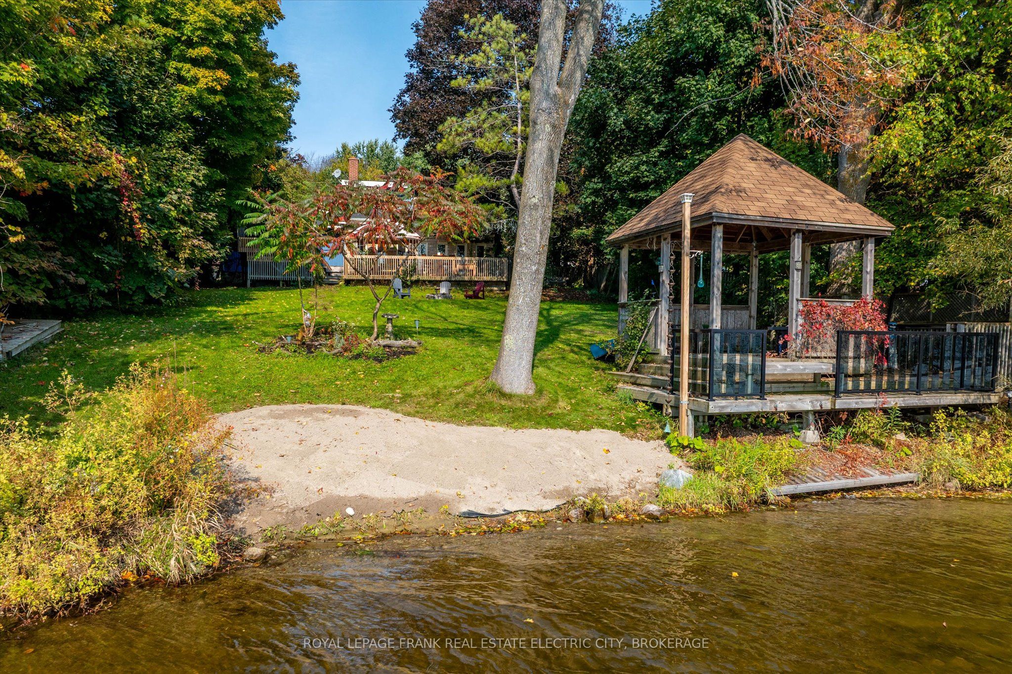 99 Lakeside Drive