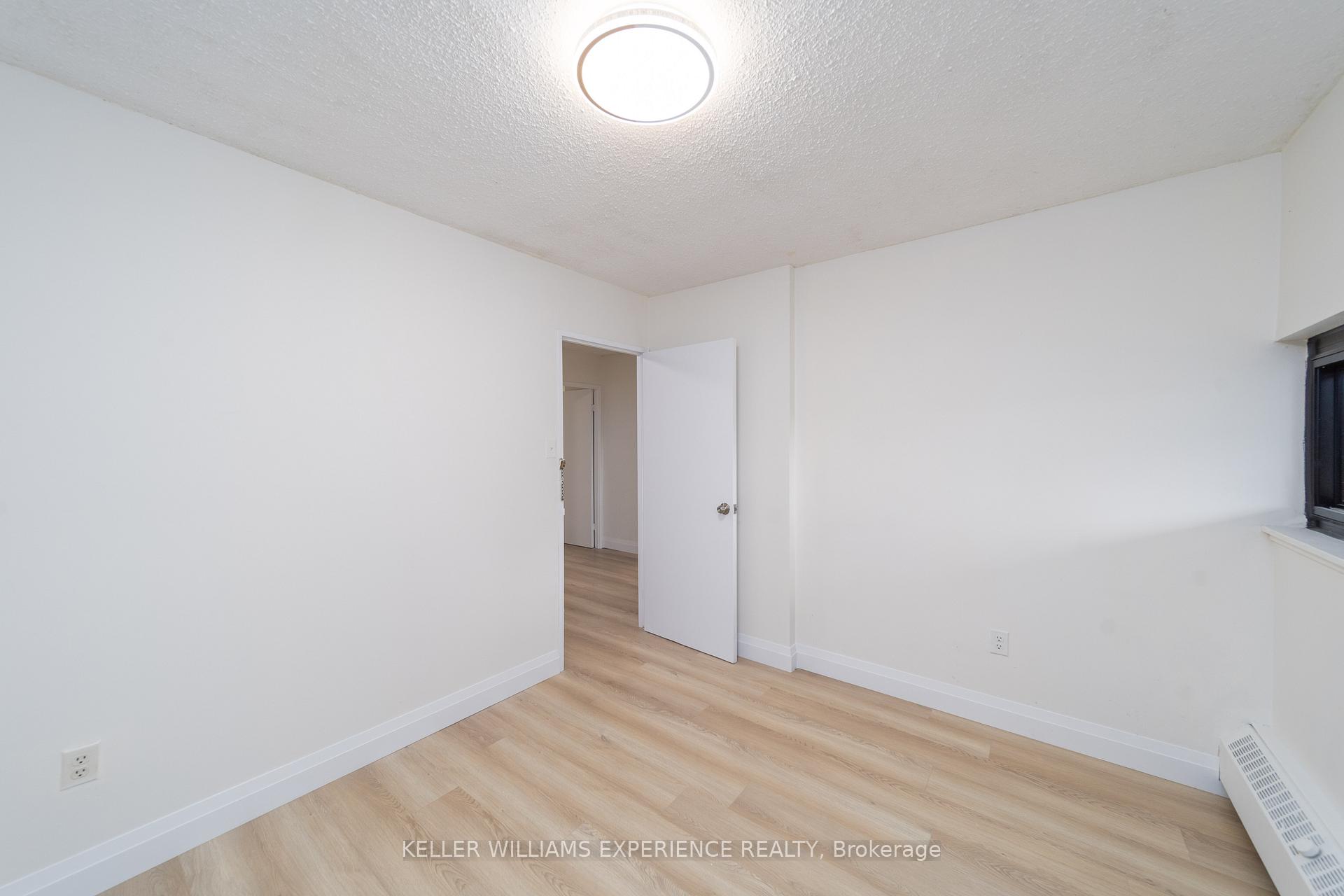 4 Bedrooms Condo at 4661 Jane, Toronto For sale