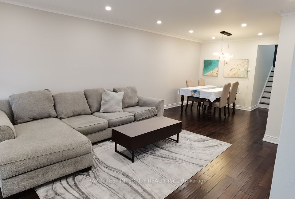 108 Bowhill