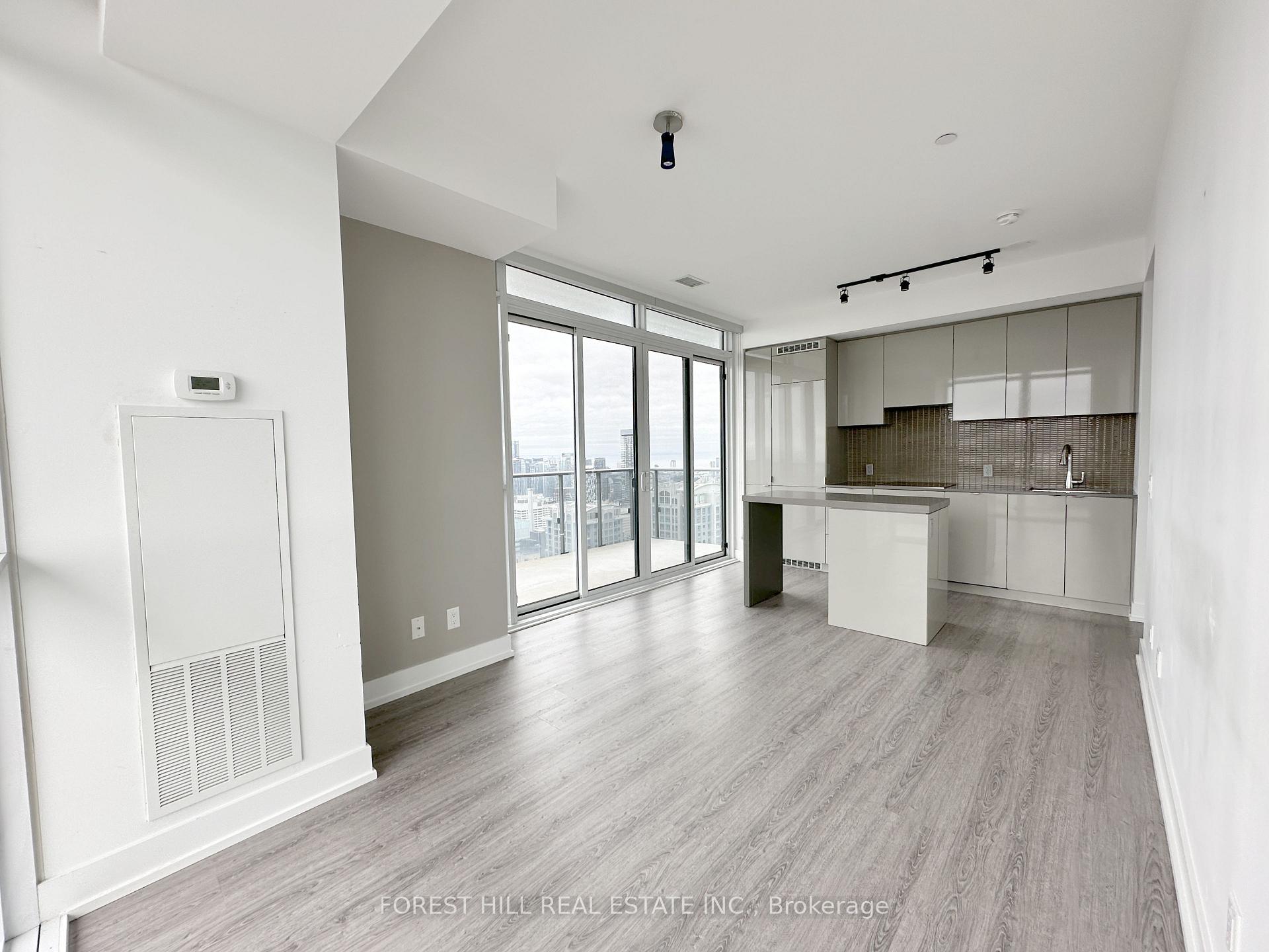 1 Bedroom Condo at 7 Grenville, Toronto For sale